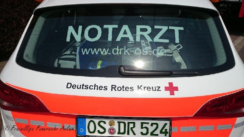 Einsatzfoto TH_Person_hinter_Tür